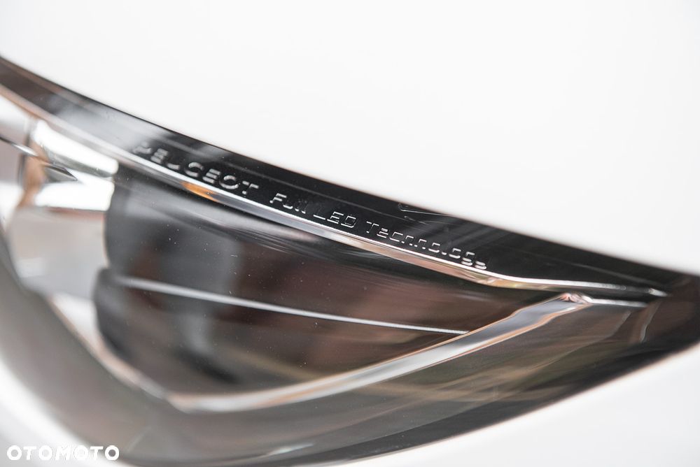 Peugeot 308 BlueHDi 150 EAT6 Stop & Start Allure - 28