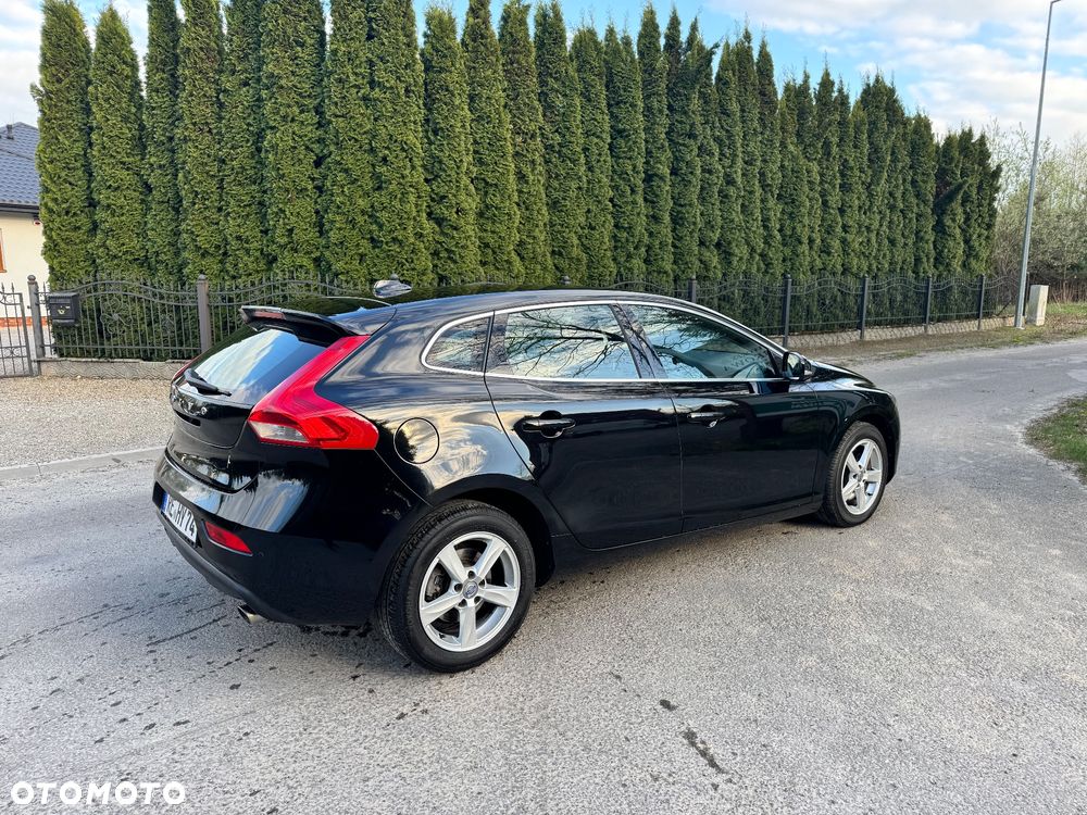 Volvo V40 D3 Momentum - 13