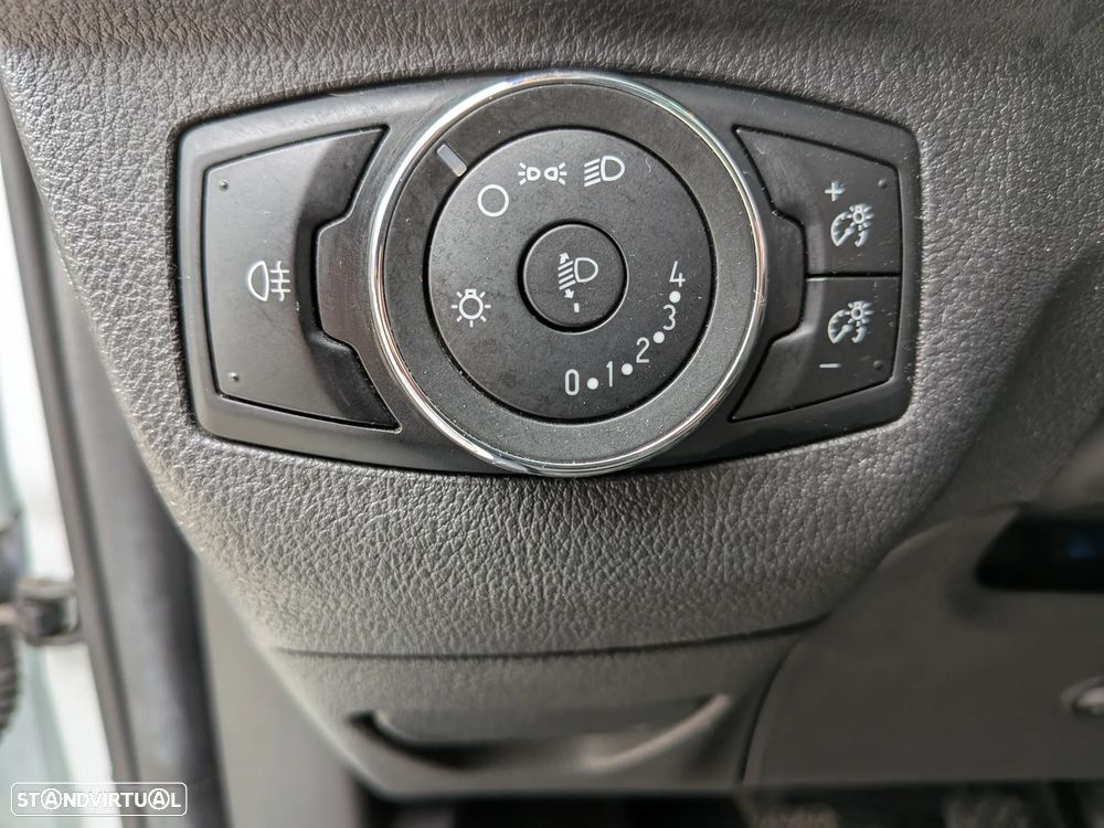 Ford Transit courier - 6