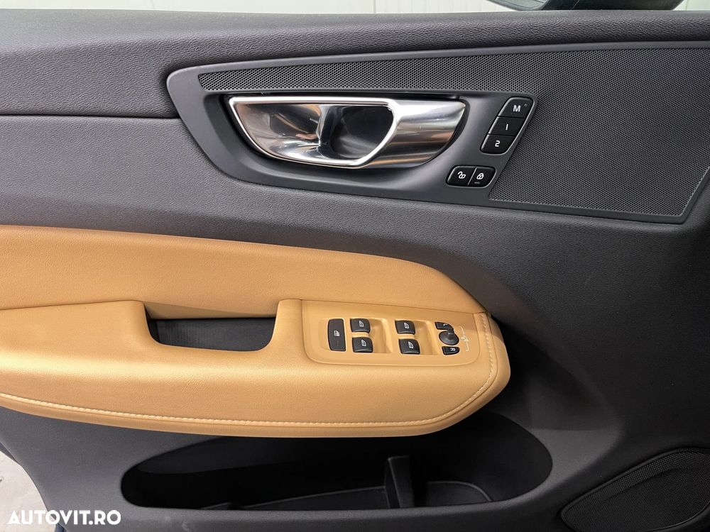 Volvo XC 60 T8 Twin Engine AWD Geartronic Inscription - 30