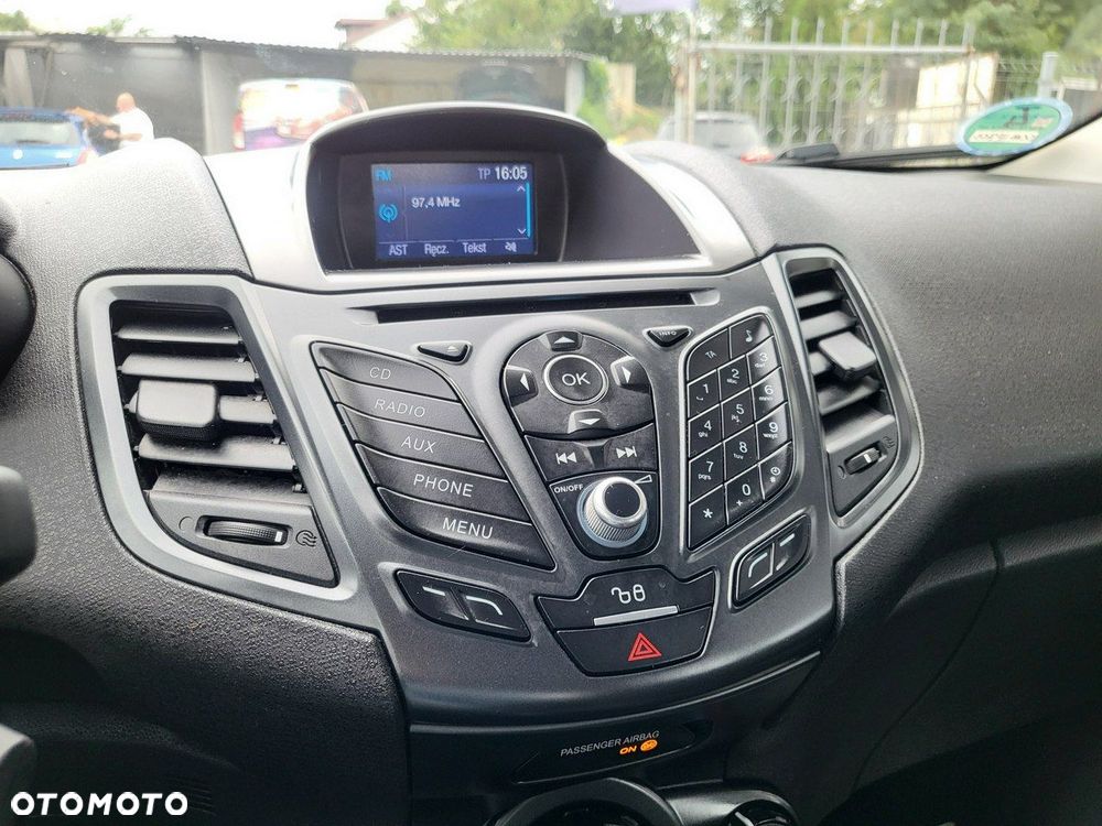 Ford Fiesta - 30