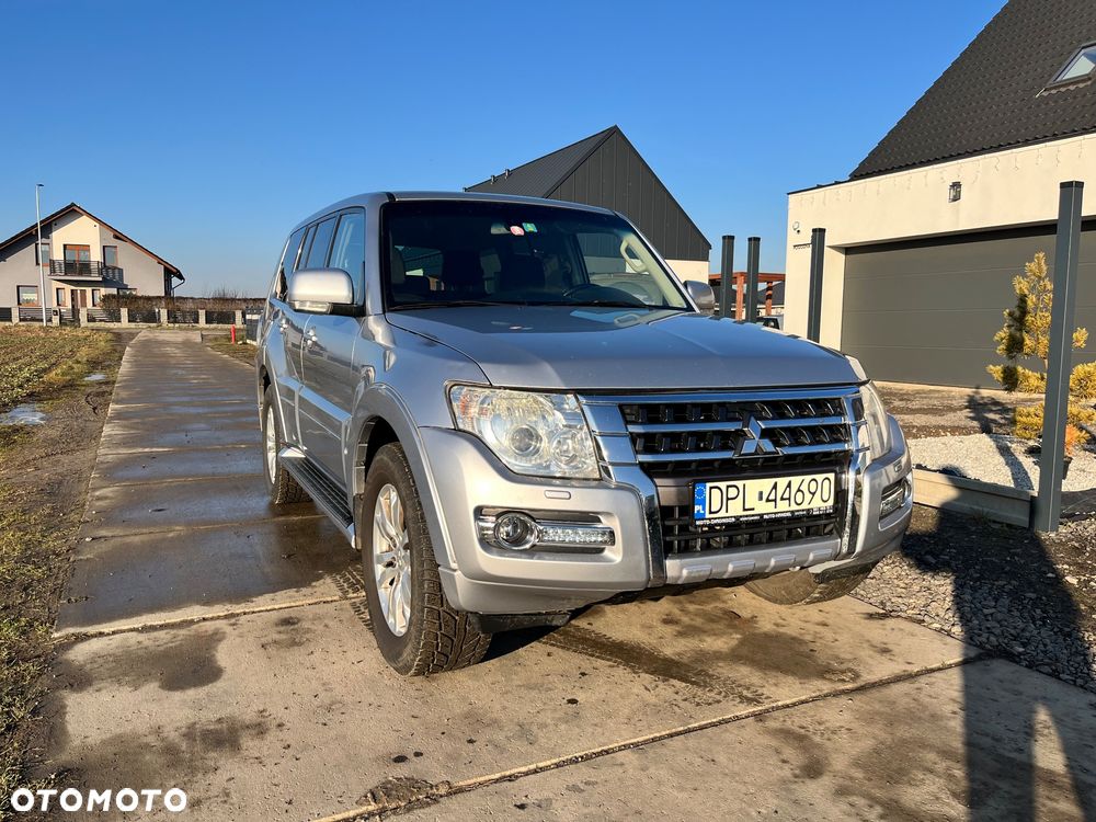 Mitsubishi Pajero 3.2 DI-D Automatik - 1