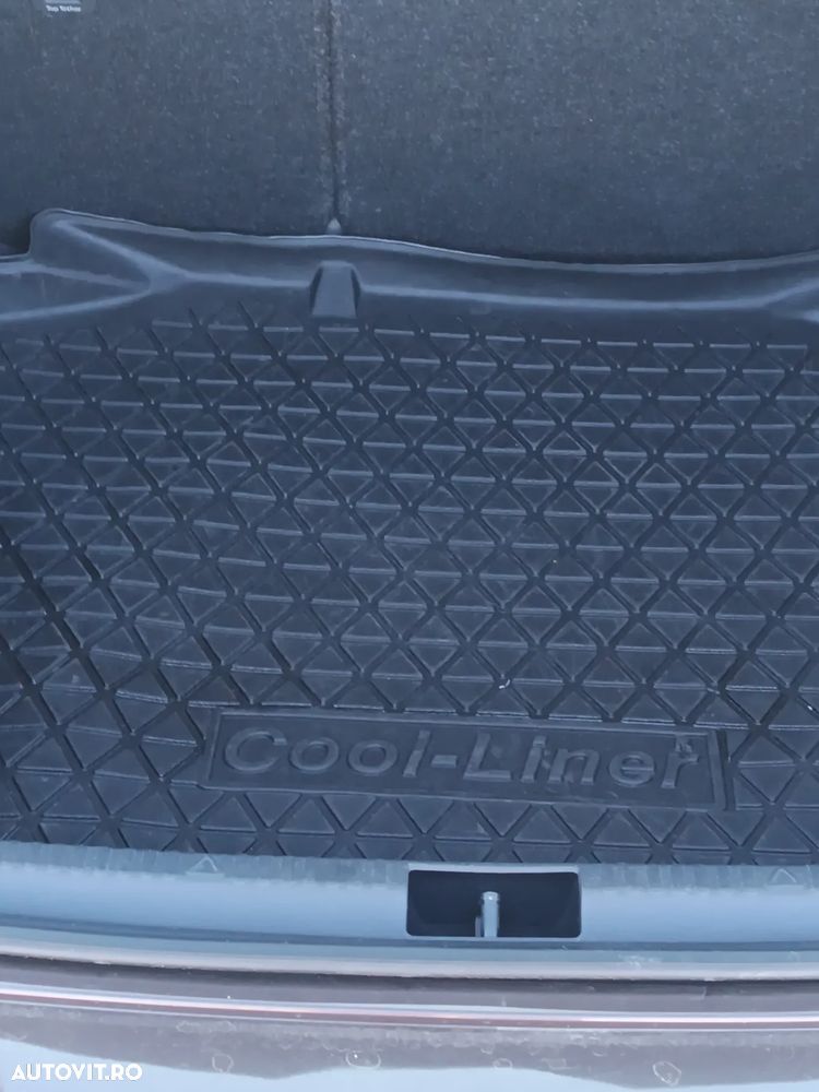 Skoda RAPID 1.2 TSI Style - 8