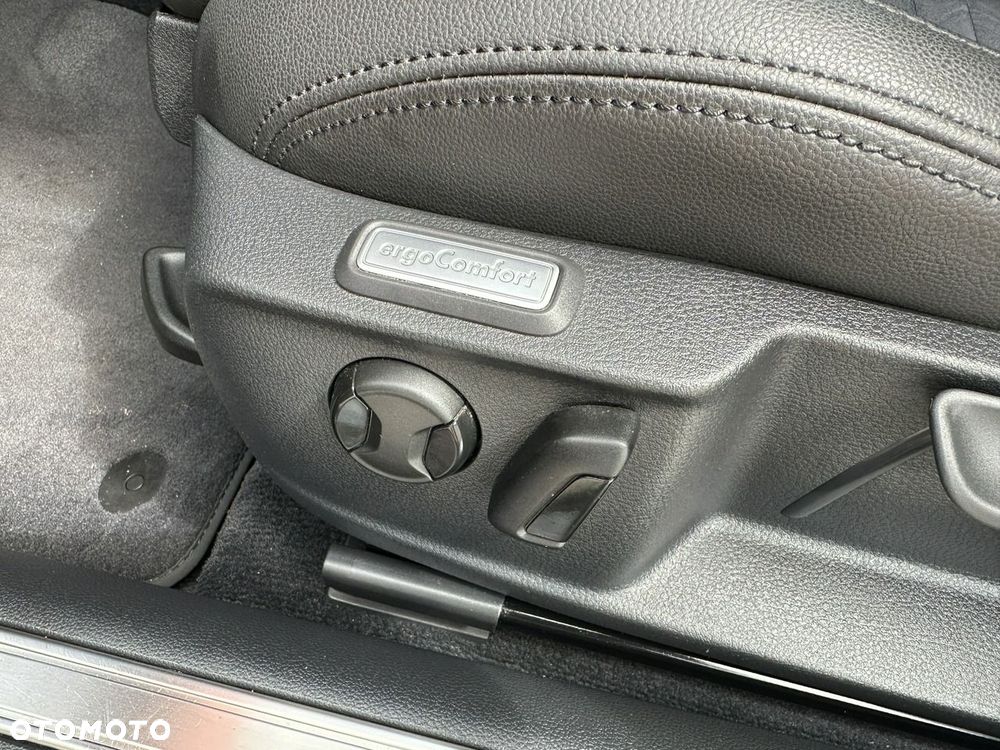 Volkswagen Passat Variant 2.0 TSI (BlueMotion Technology) DSG Highline - 30