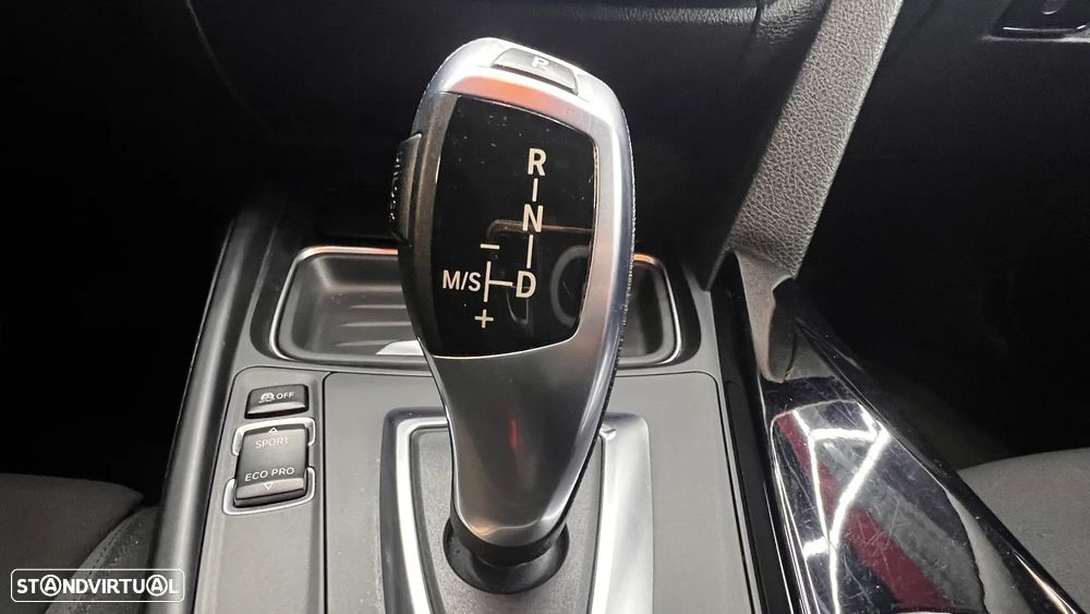 BMW 318 d Touring Auto Line Sport - 5