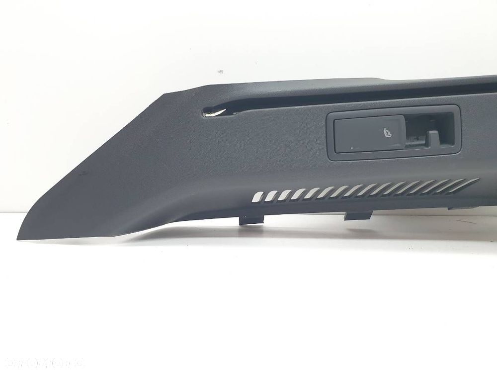 BOCZEK BAGAŻNIKA LEWY SEAT LEON IV KOMBI 5FE867761C 2024 - 2