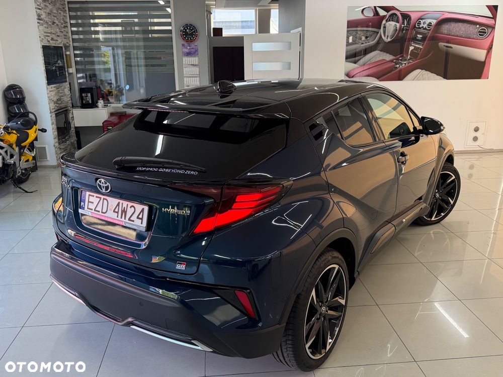 Toyota C-Hr 2023 photo 2