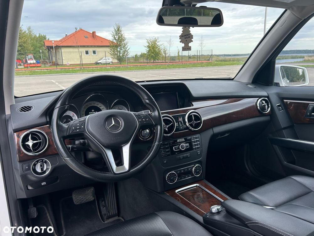 Mercedes-Benz GLK 350 4-Matic - 7