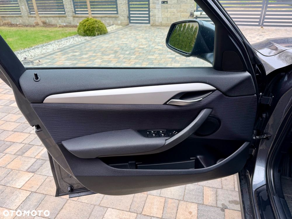 BMW X1 xDrive18d Sport Line - 12