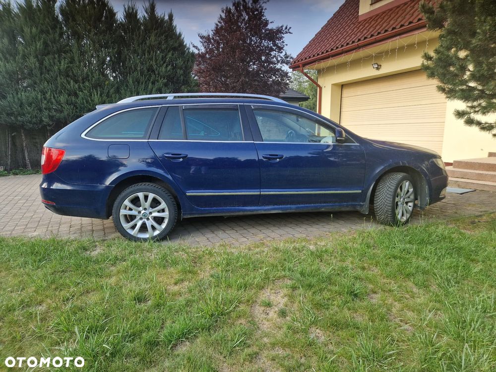 Skoda Superb 2.0 TDI 4x4 Active DSG - 3