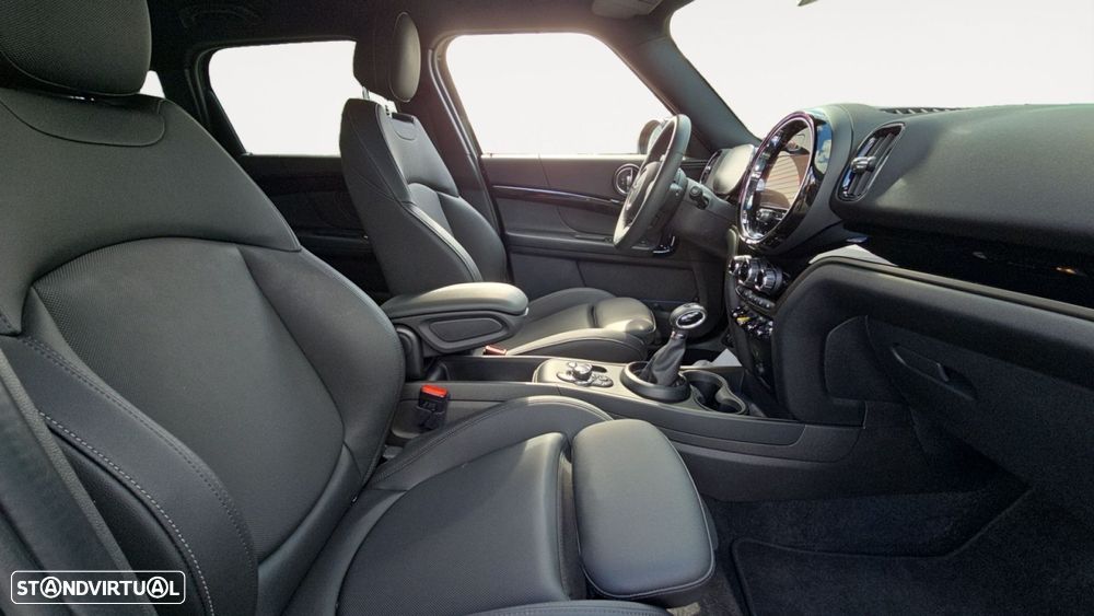 MINI Countryman Cooper SE Premium Classic Auto - 14