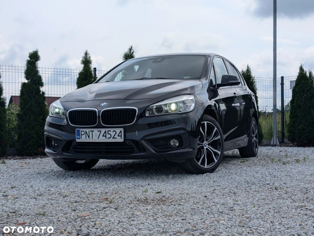 BMW Seria 2 220d xDrive Sport-Aut Sport Line