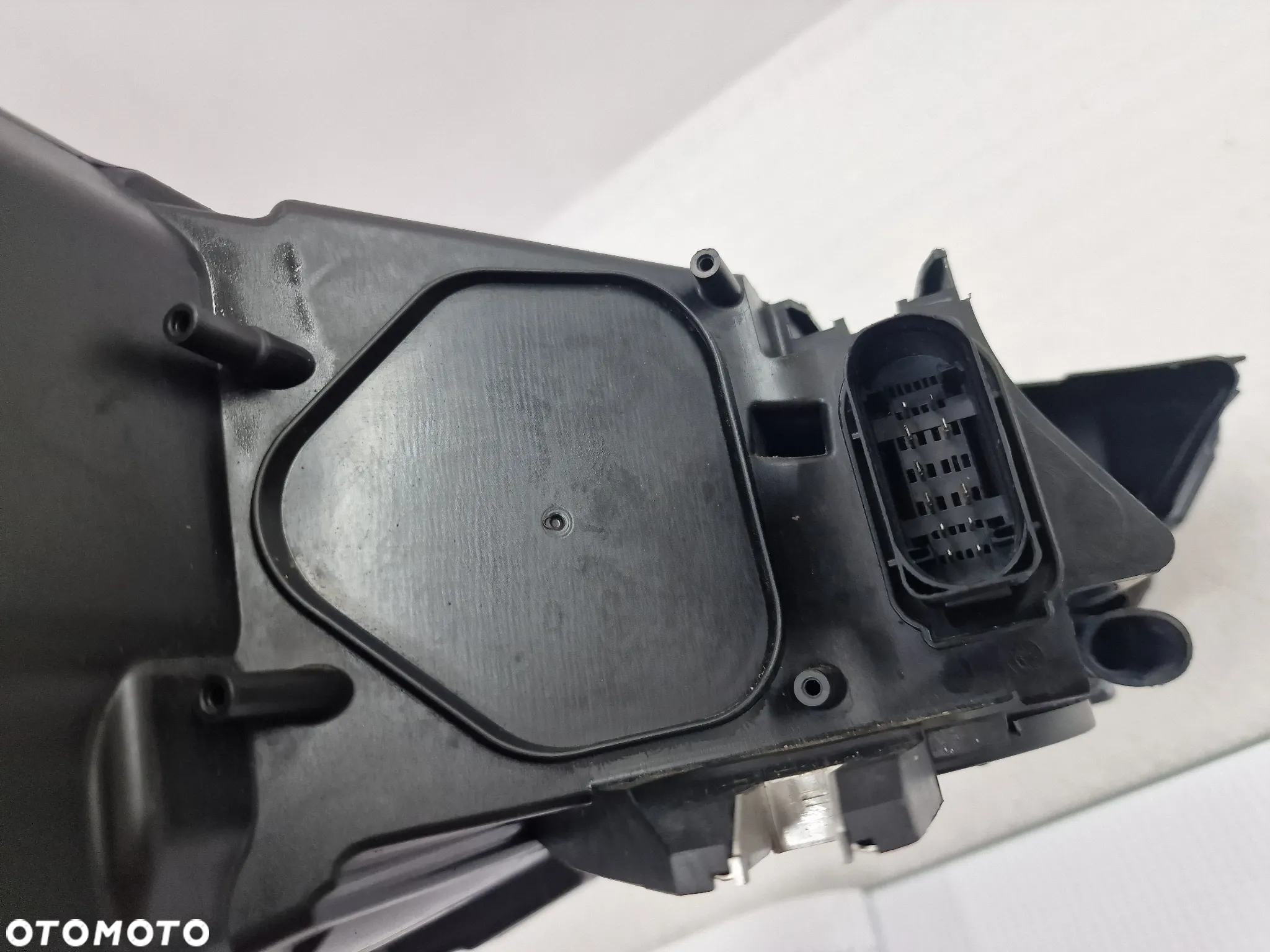AUDI A1 8X0 10- LEWA LAMPA PRZEDNIA PRZÓD XENON , NR 8X0941005 , NR AUKCJI LA269 - 17
