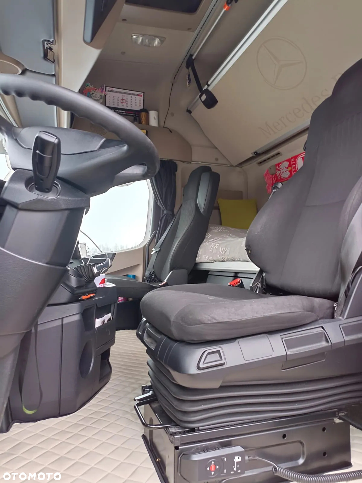 Mercedes-Benz Actros - 12