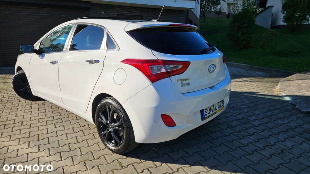 Hyundai i30 1.6 Fifa World Cup Edition - 21