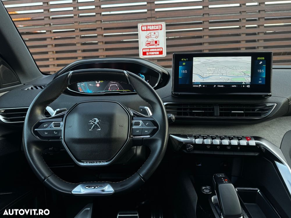 Peugeot 3008 PHEV 300 EAT8 4X4 GT - 18