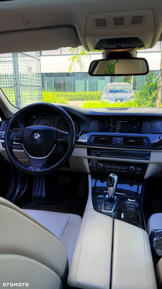 BMW Seria 5 520d - 13