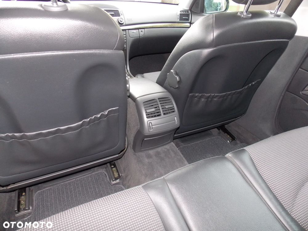 Mercedes-Benz Klasa E 200 Kompressor Elegance - 27