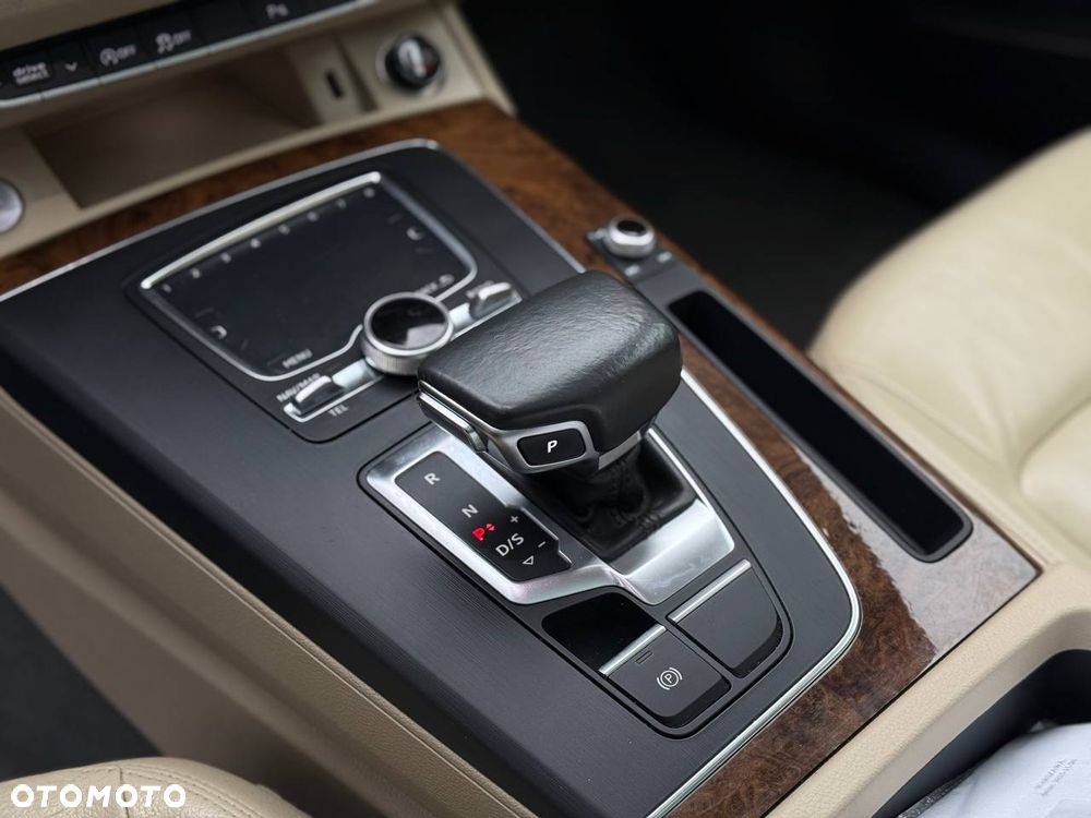 Audi Q5 2.0 TFSI Quattro S tronic design - 20