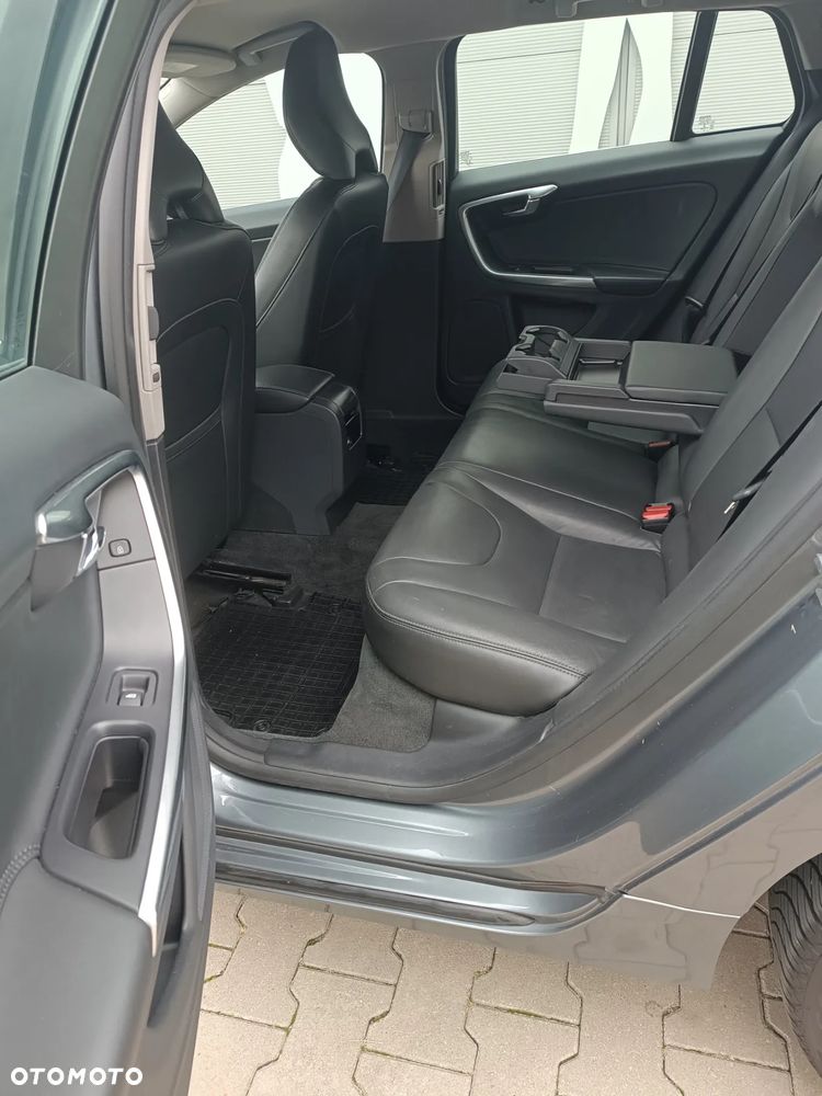 Volvo V60 D2 Drive-E Summum - 15