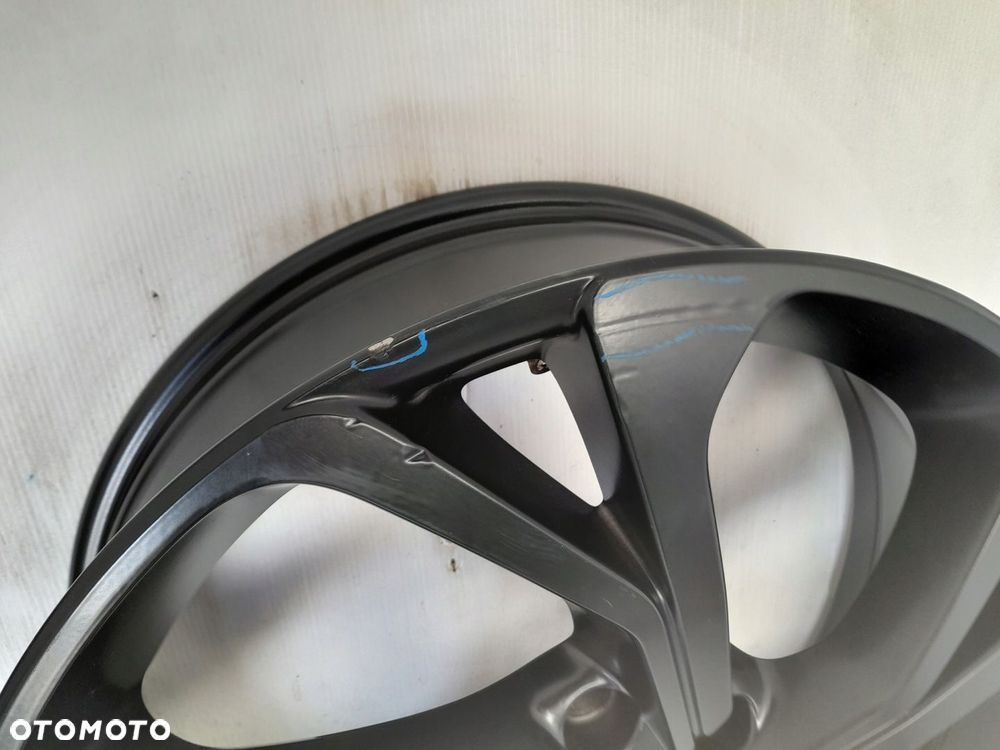 Felga aluminiowa Renault 6.5" x 20" 5x114.3 ET 33 - 3