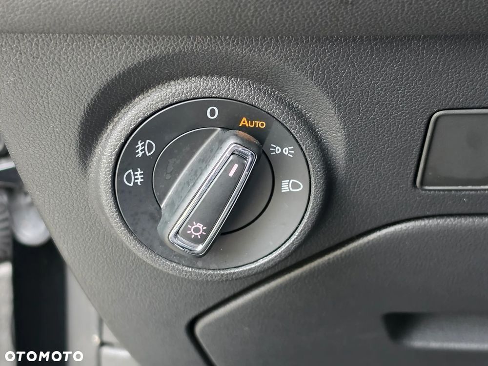 Seat Leon 2.0 TDI DPF Start&Stop DSG FR - 31