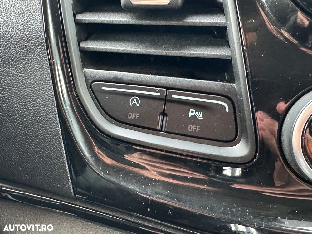 Ford Tourneo Custom 320 L2H1 VA Titanium - 38