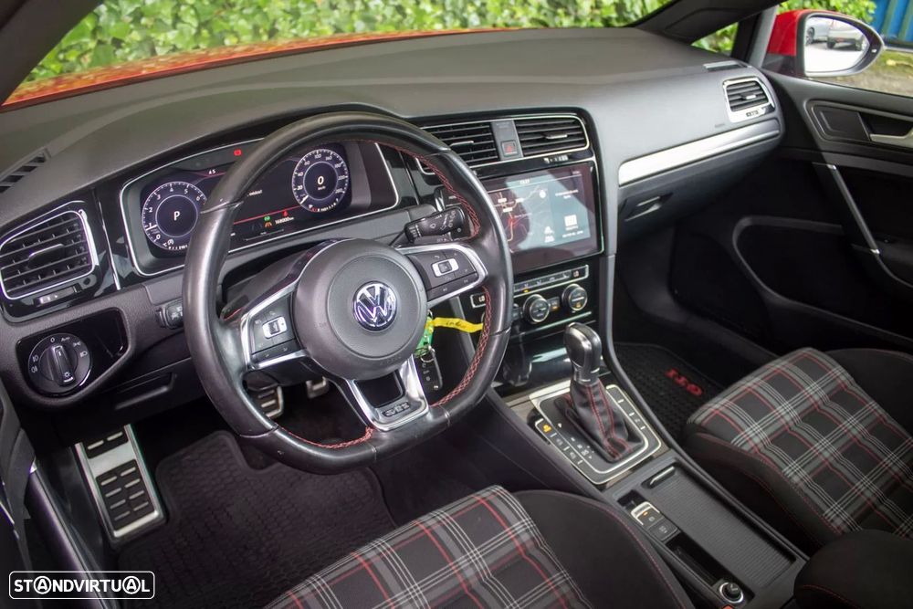 VW Golf 2.0 TSi GTi DSG Performance - 12