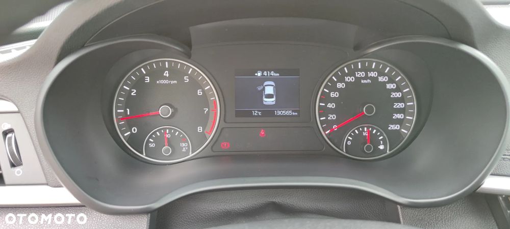 Kia Optima 2.0 M - 33