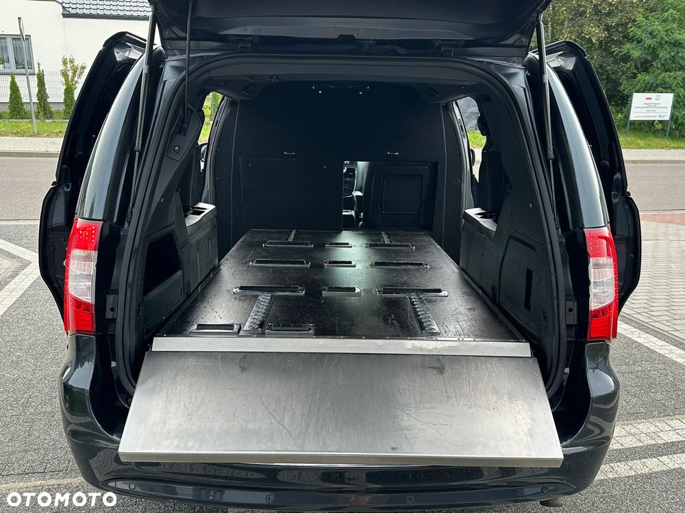 Lancia Voyager 2.8 Multijet 16v S - 13