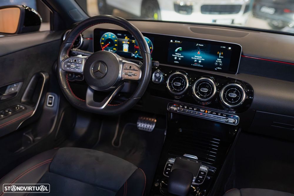 Mercedes-Benz A 180 Limousine d AMG Line Aut. - 31