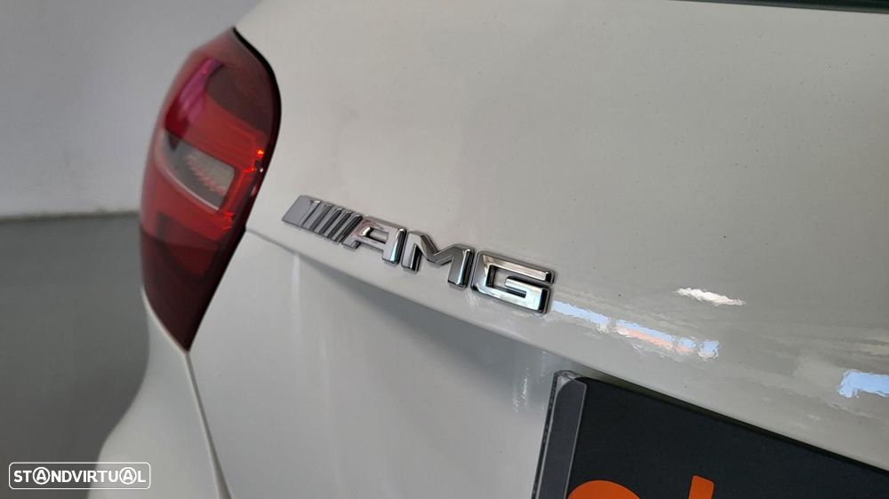 Mercedes-Benz A 45 AMG 4Matic Speedshift 7G-DCT - 32