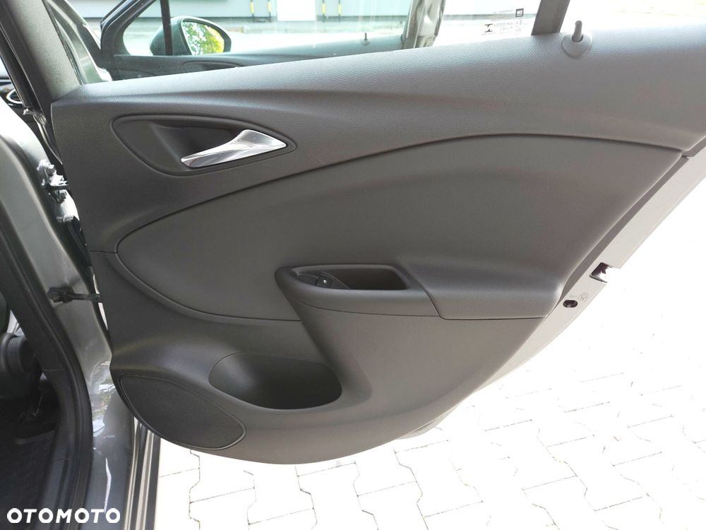 Opel Astra 1.6 CDTI DPF ecoFLEX TourerStart/Stop Exklusiv - 36