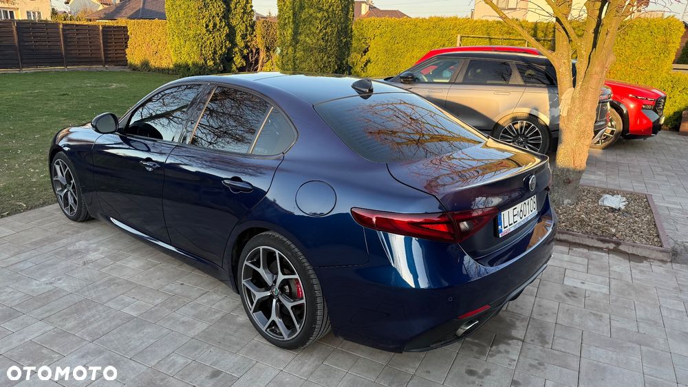 Alfa Romeo Giulia - 4