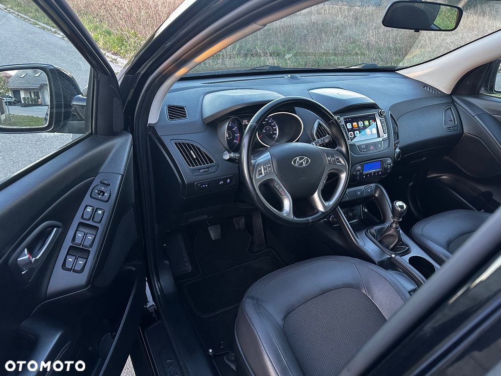 Hyundai ix35 1.6 2WD Fifa World Cup Edition - 16