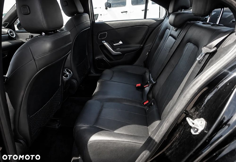 Mercedes-Benz Klasa A 220 7G-DCT Progressive - 11