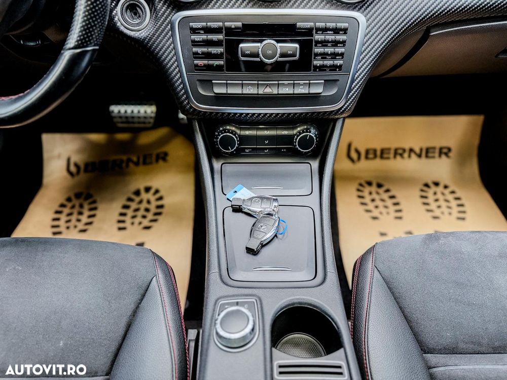 Mercedes-Benz A 200 d 7G-DCT AMG Line - 23