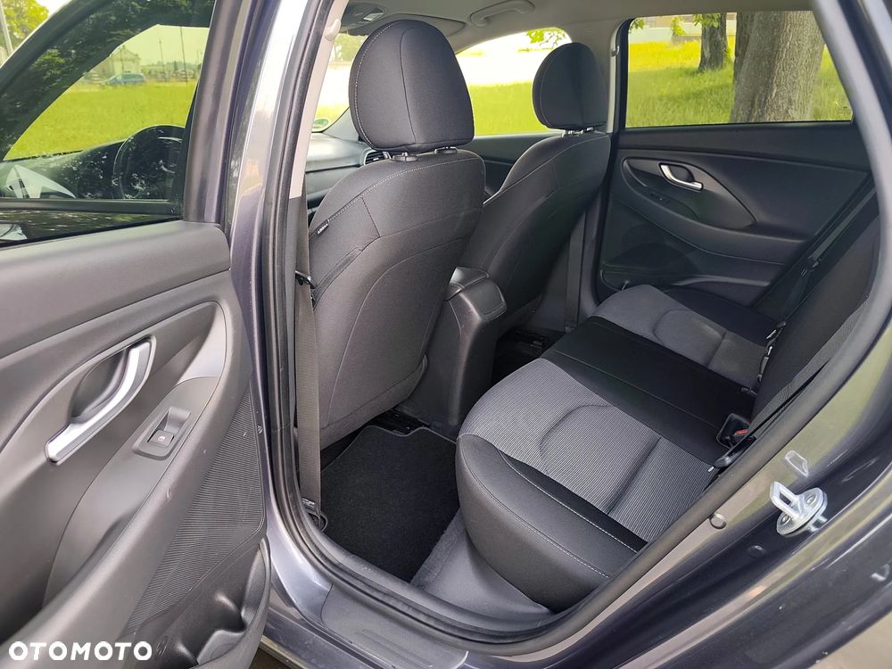 Hyundai i30 1.4 Premium - 10