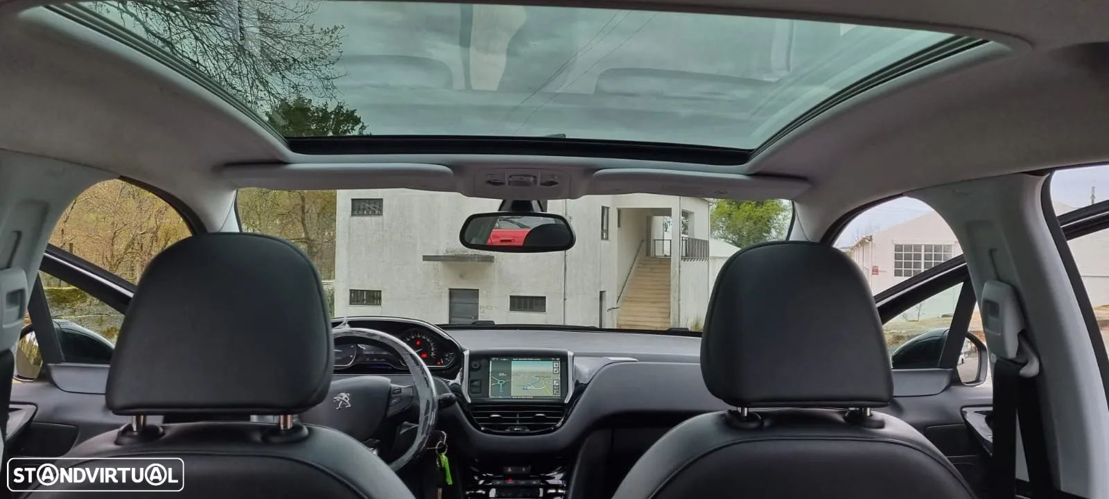 Peugeot 208 e-HDi FAP 115 Stop&Start Intuitive - 1