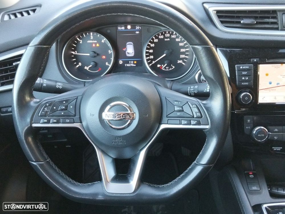 Nissan Qashqai 1.5 dCi N-Connecta J17 DCT - 8