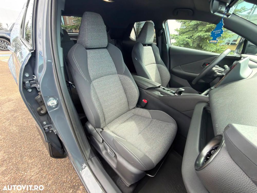 Toyota C-HR 2.0 Hybrid Lounge - 13