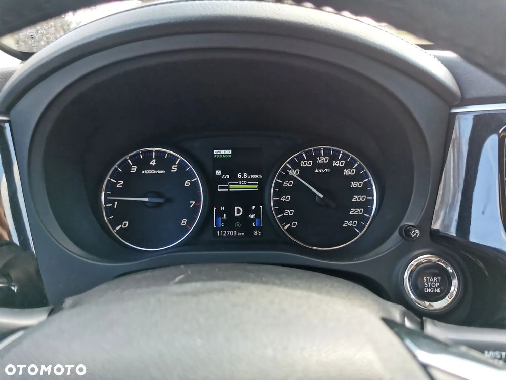 Mitsubishi Outlander 2.0 Intense + Navi 4WD CVT - 33