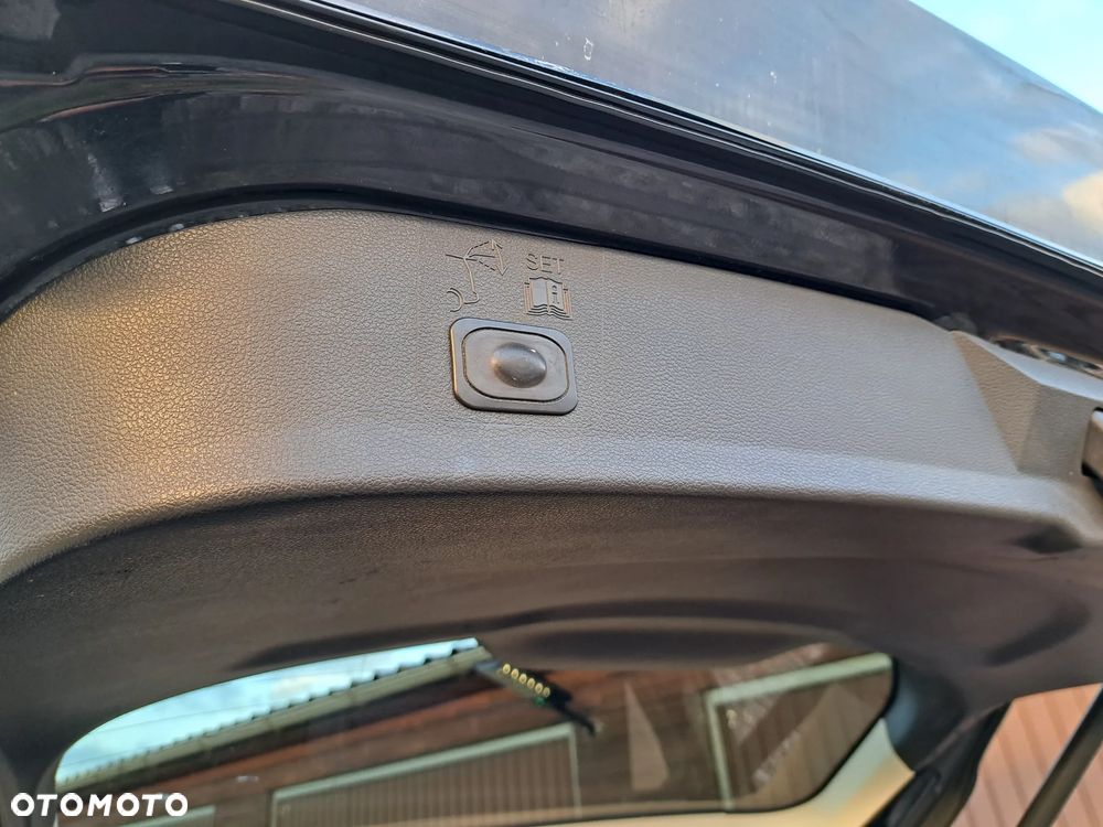 Ford Kuga 2.0 TDCi 4WD Titanium - 32