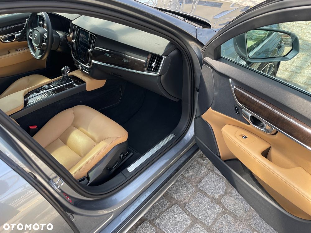 Volvo S90 T5 Geartronic Momentum - 16