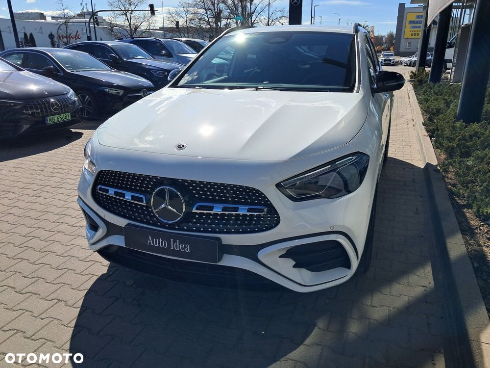Mercedes-Benz GLA - 17