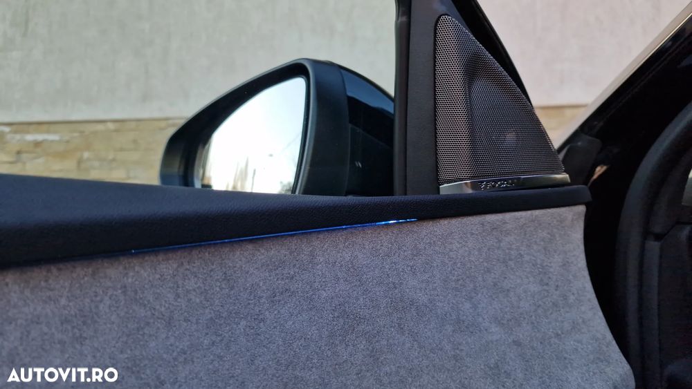 Peugeot 3008 PHEV 300 EAT8 4X4 GT - 32