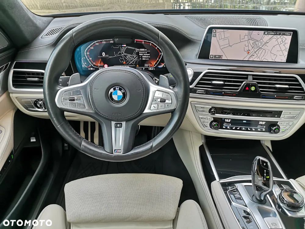 BMW Seria 7 750i xDrive sport - 18
