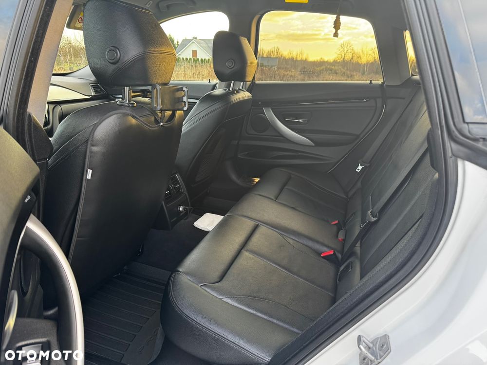 BMW 3GT 320d Sport-Aut Sport Line - 30