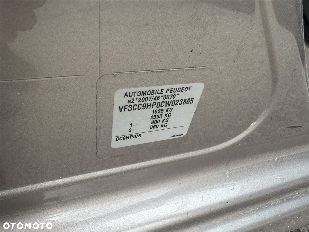 Peugeot 208 - 20