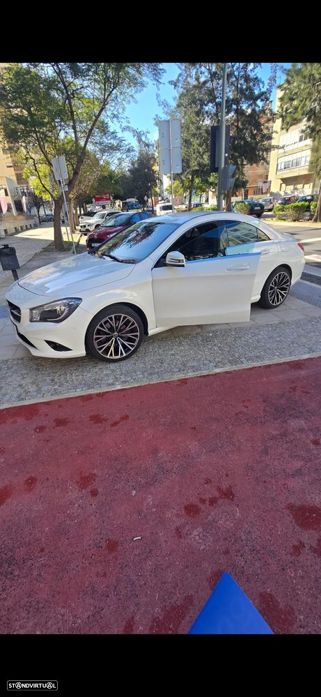Mercedes-Benz CLA 180 - 1